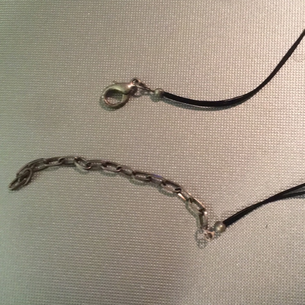 Boho Shell Necklace - Picture 4 of 4